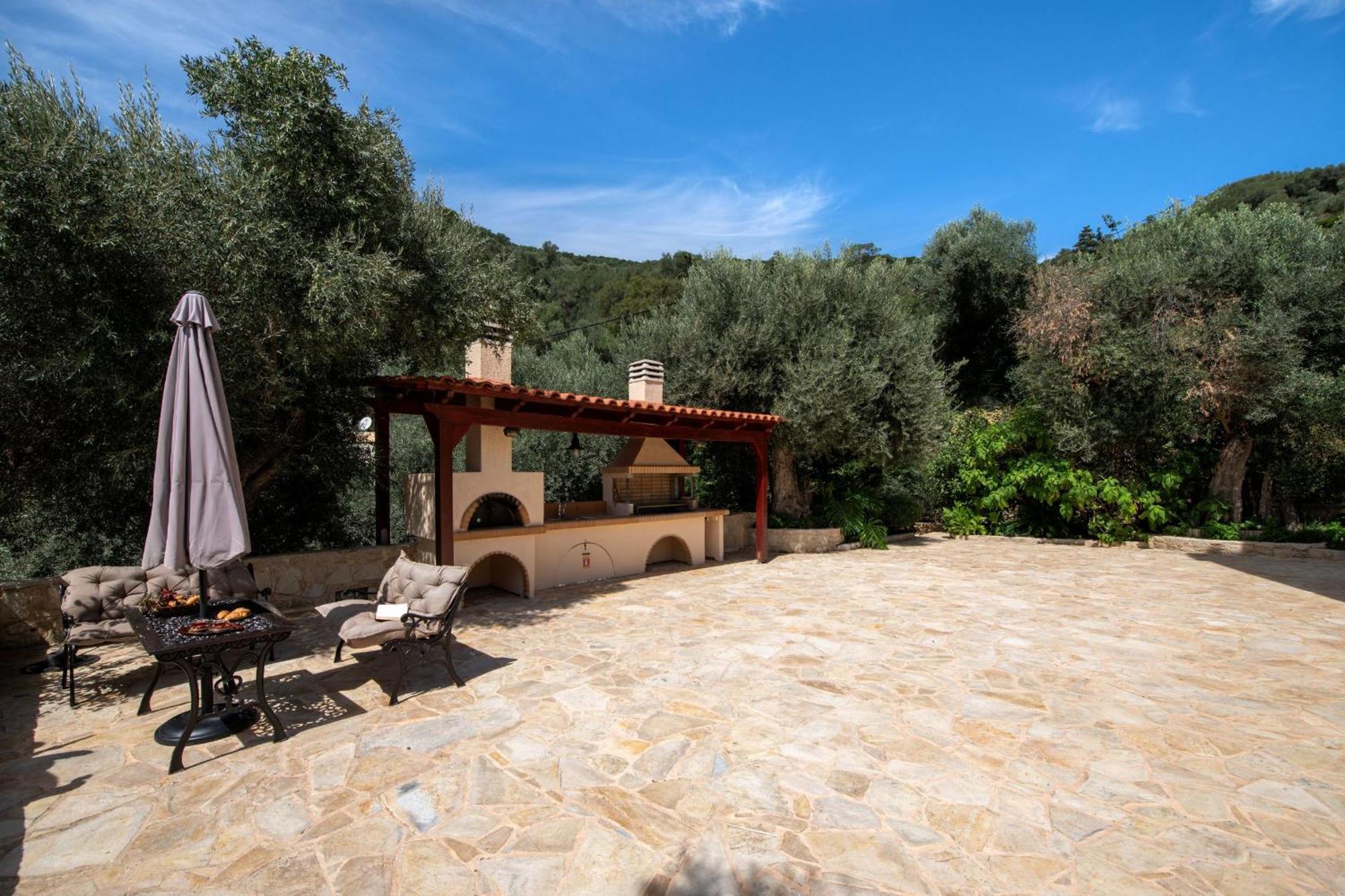 Serenity River Villa Палиохора Екстериор снимка